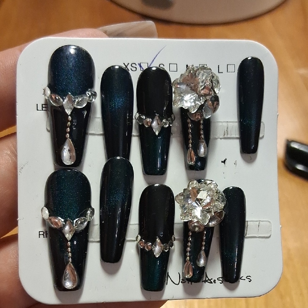 Press On Bling Nails